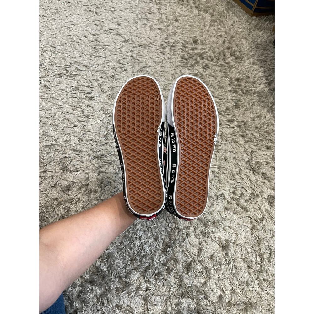 Woman’s 10.5 Rare Old Skool Korean Typography Vans Men’s 9 - Picture 8 of 10